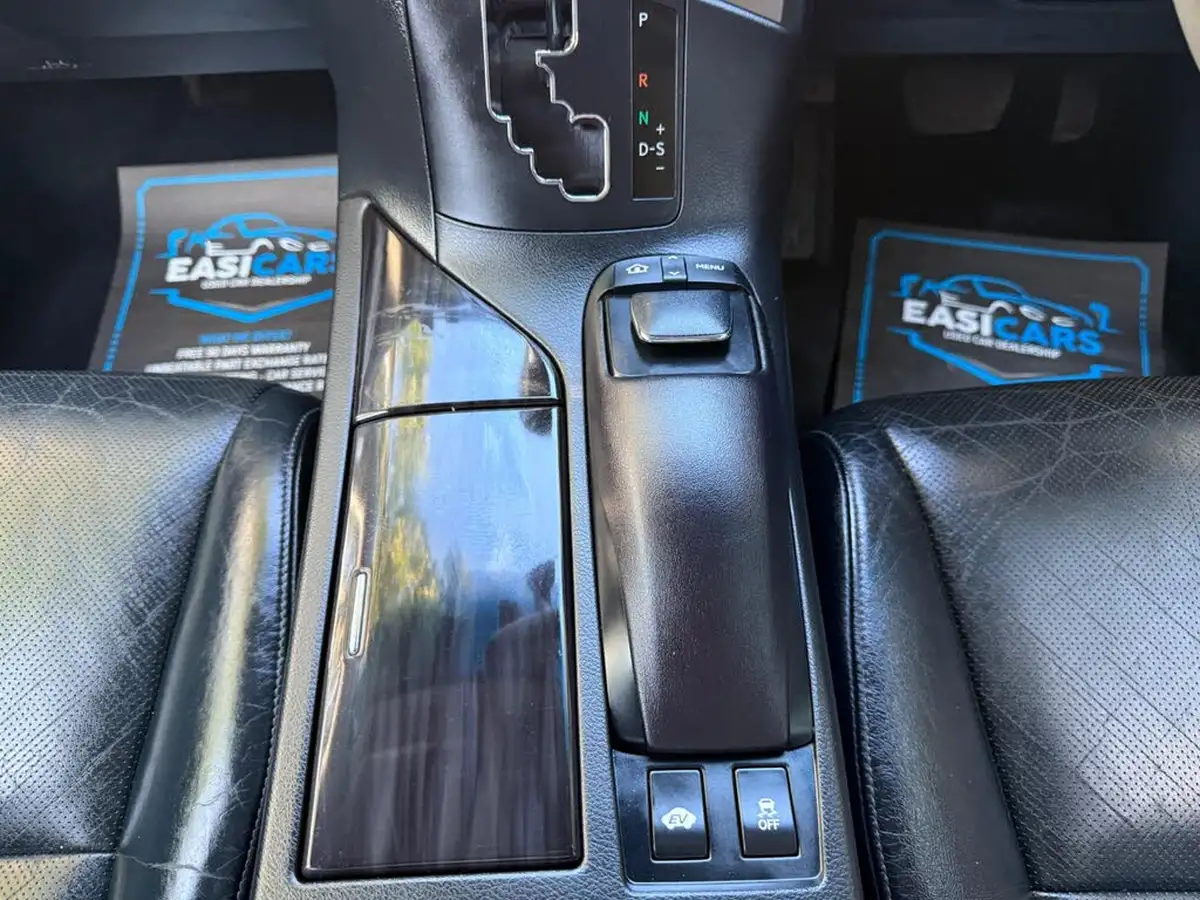 2013-lexus-rx-450h-35-luxury-big-29