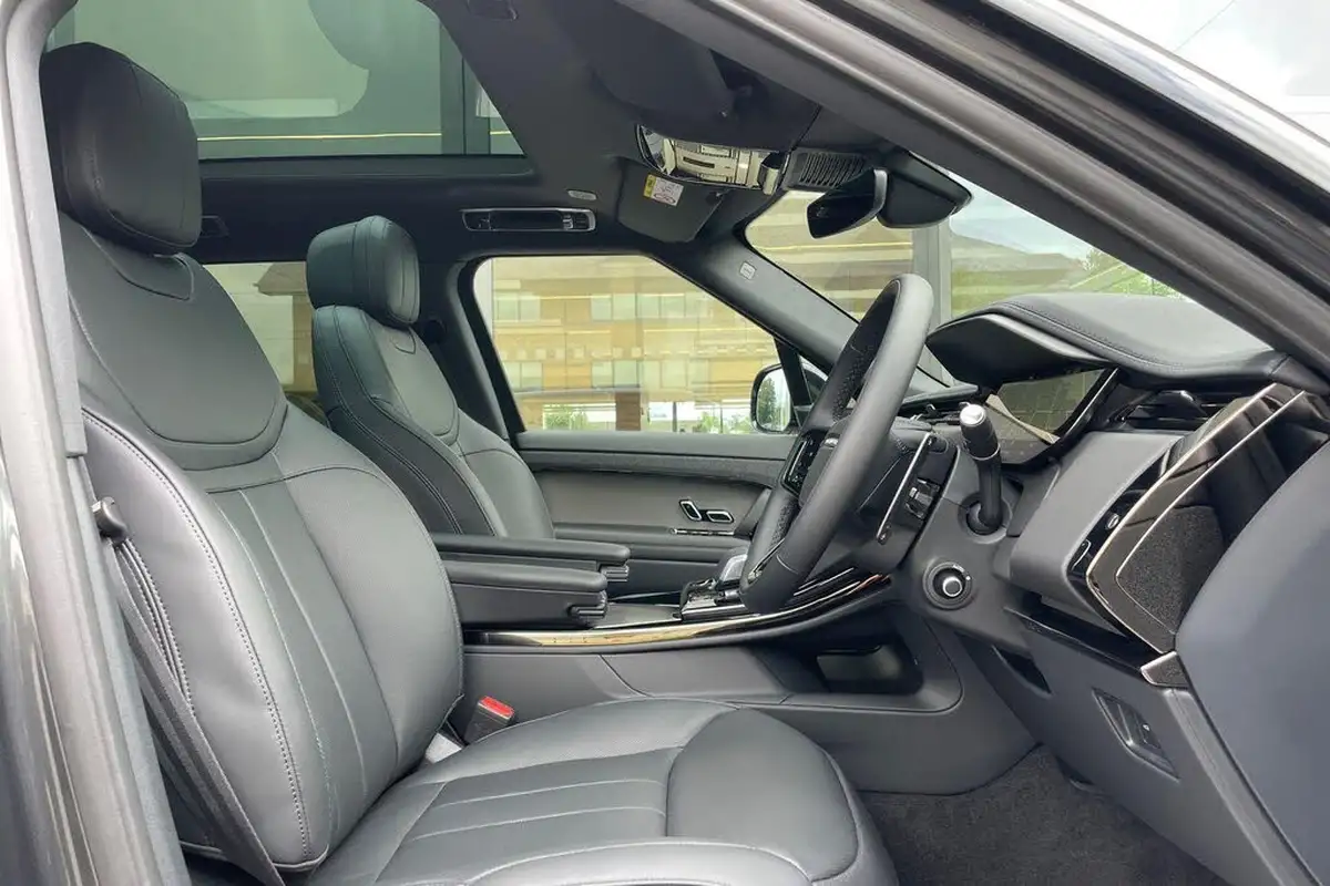2025-land-rover-range-rover-sport-30-d250-edition-big-33