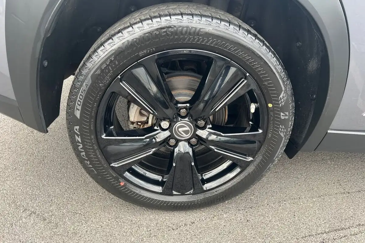 2022-lexus-ux-250h-20-ux-184bhp-without-navigation-big-18