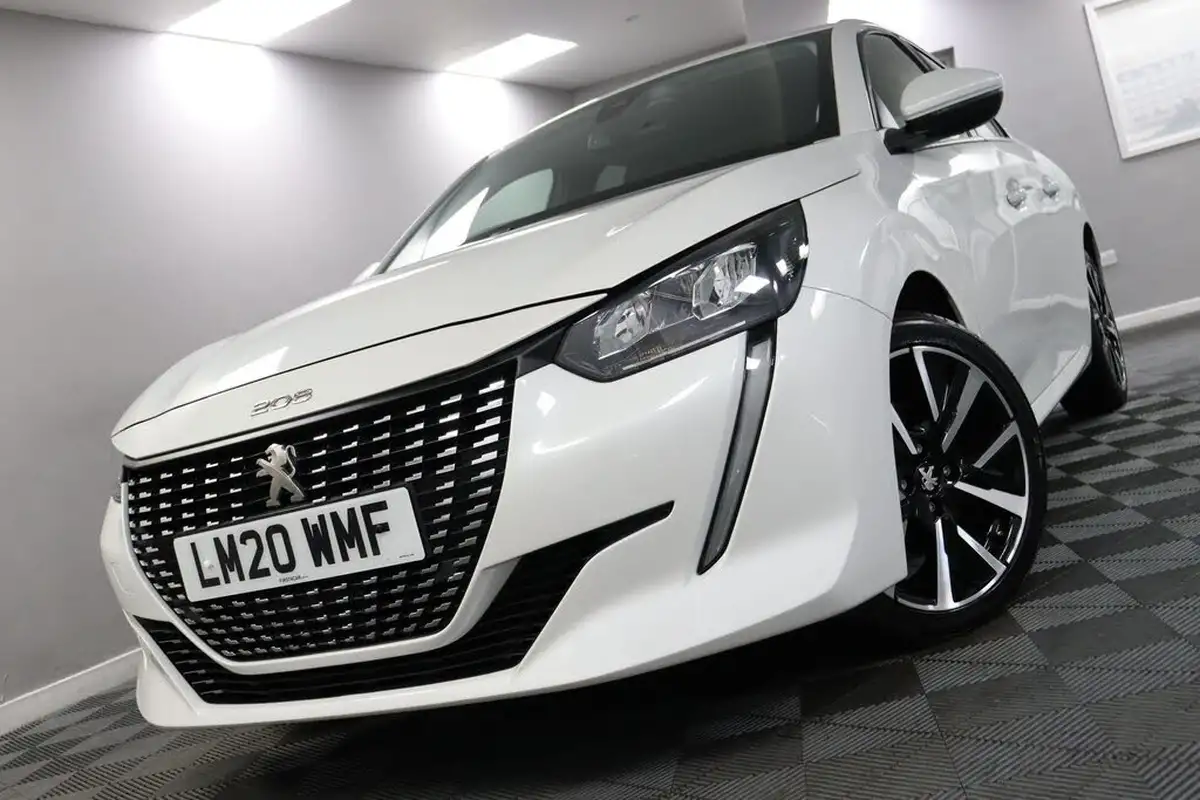 2020-peugeot-208-12-puretech-allure-130bhp-eat8-big-32