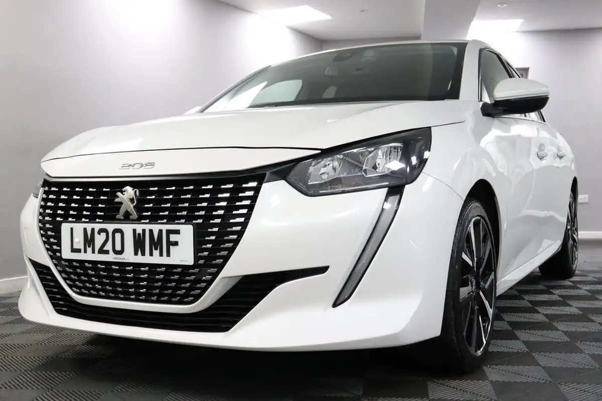 2020-peugeot-208-12-puretech-allure-130bhp-eat8-big-28