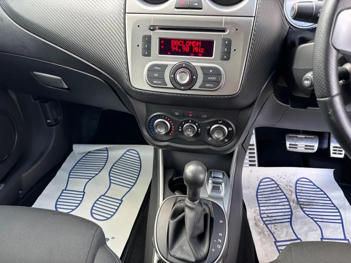 2012-alfa-romeo-mito-14-veloce-tb-multiair-135bhp-tct-big-13
