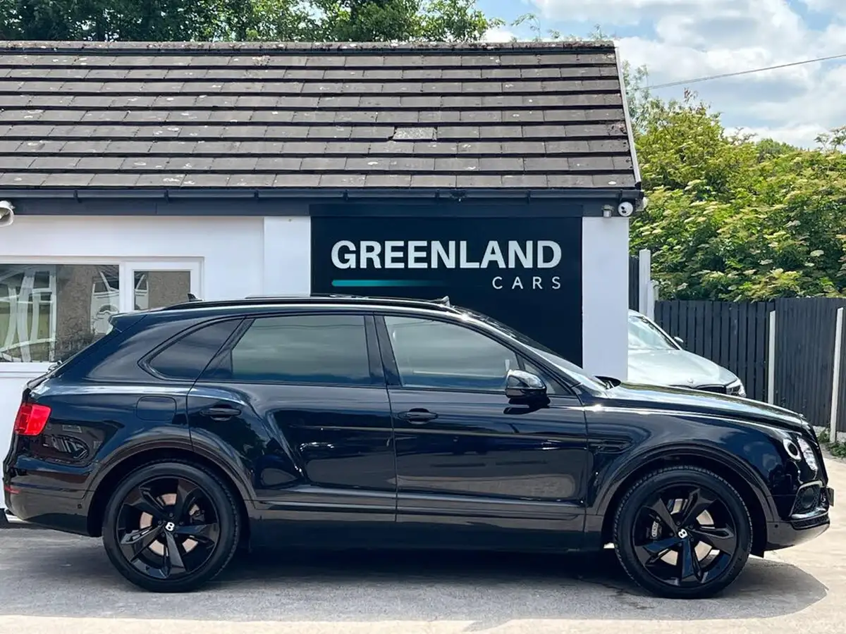 2017-bentley-bentayga-60-w12-big-38