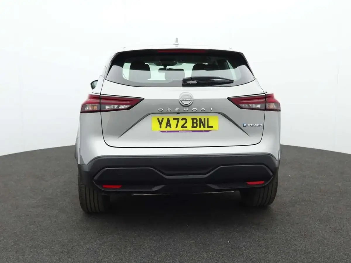2022-nissan-qashqai-15-acenta-premium-big-3