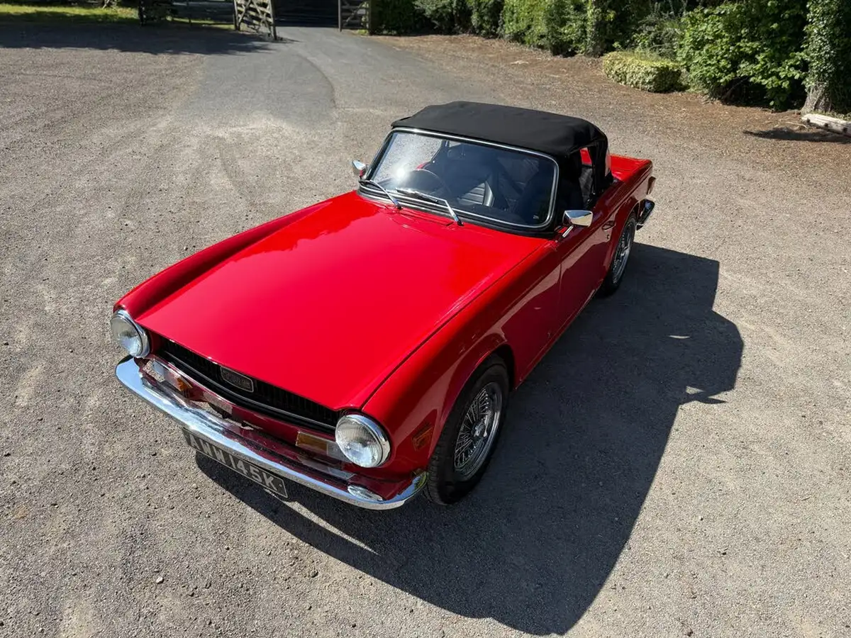 1971-triumph-tr6-convertible-big-11