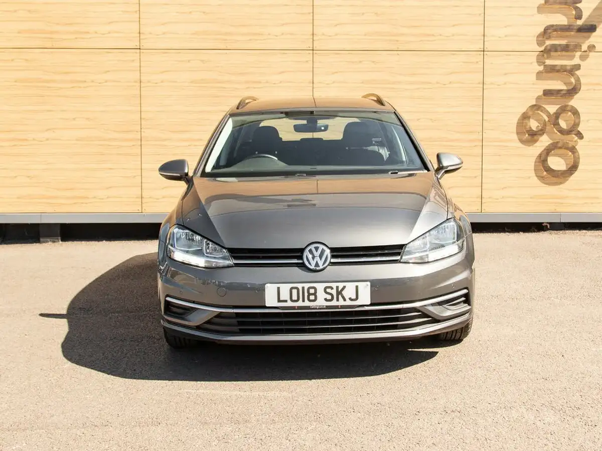 2018-volkswagen-golf-14-tsi-se-nav-estate-5d-dsg-big-4