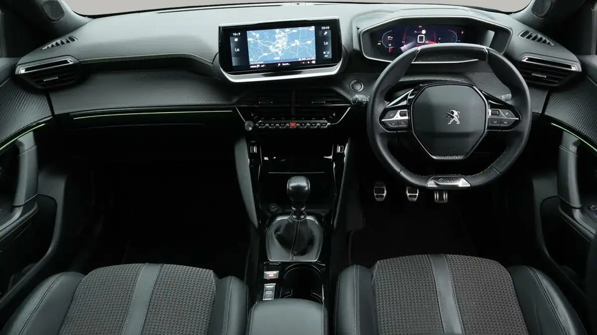 2022-peugeot-2008-suv-12-puretech-gt-big-13