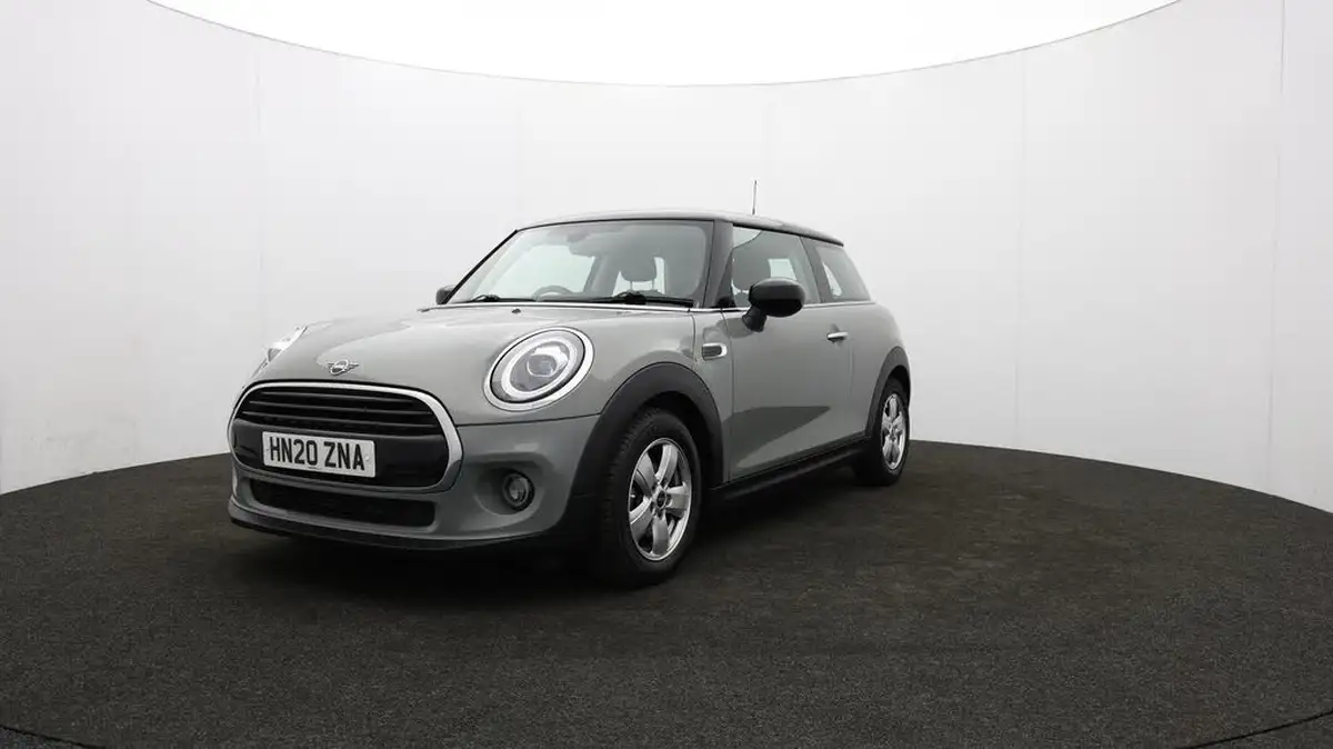 2020-mini-cooper-15-cooper-classic-nav-hatchback-3d-big-61