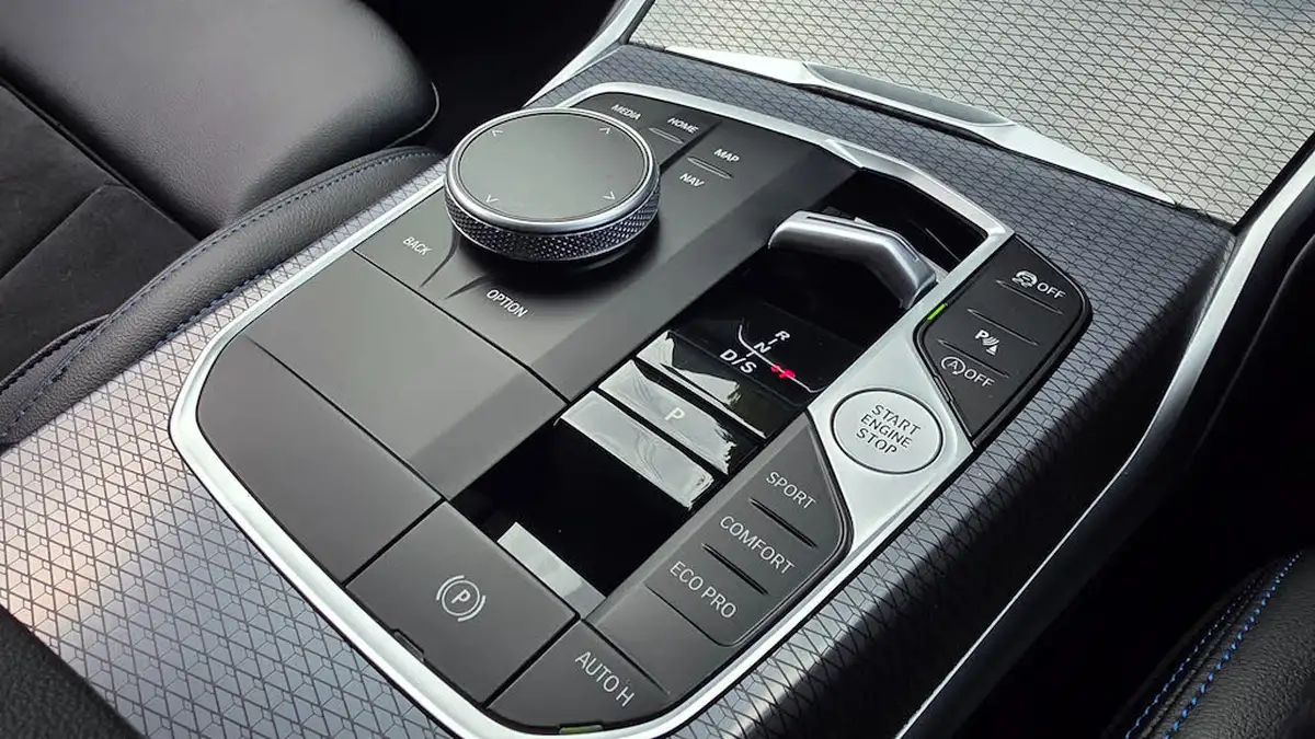 2024-bmw-3-series-20-320i-m-sport-pro-pack-saloon-4d-big-31