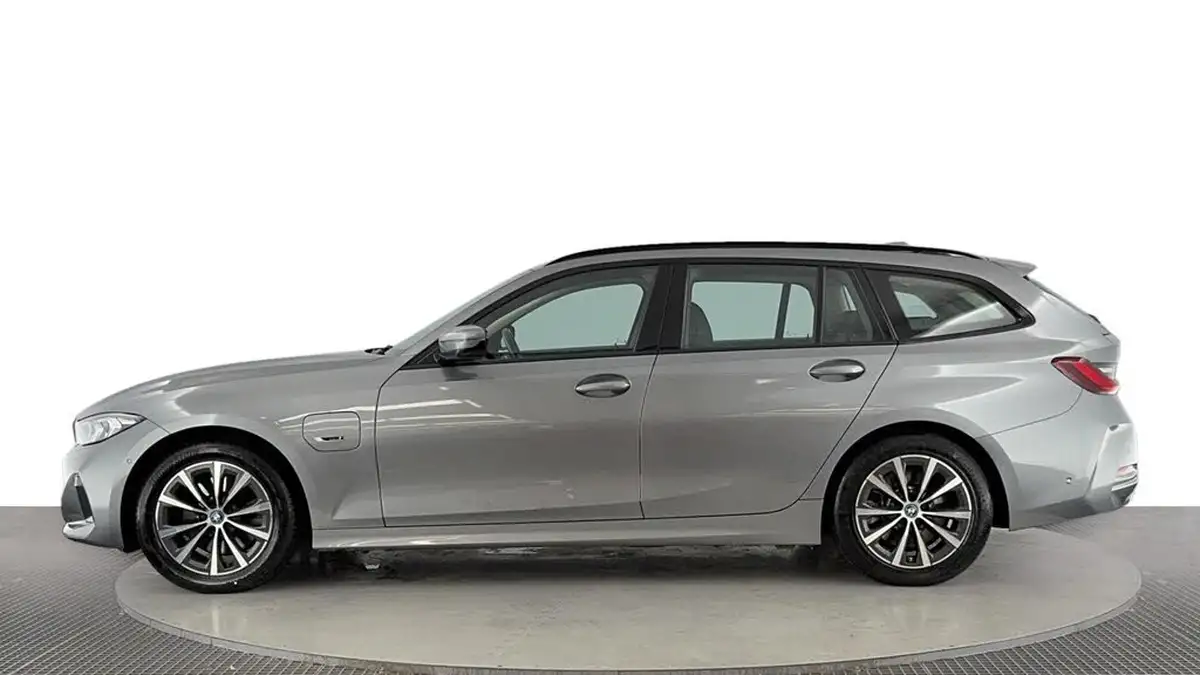 2022-bmw-3-series-20-330e-sport-touring-5d-big-6