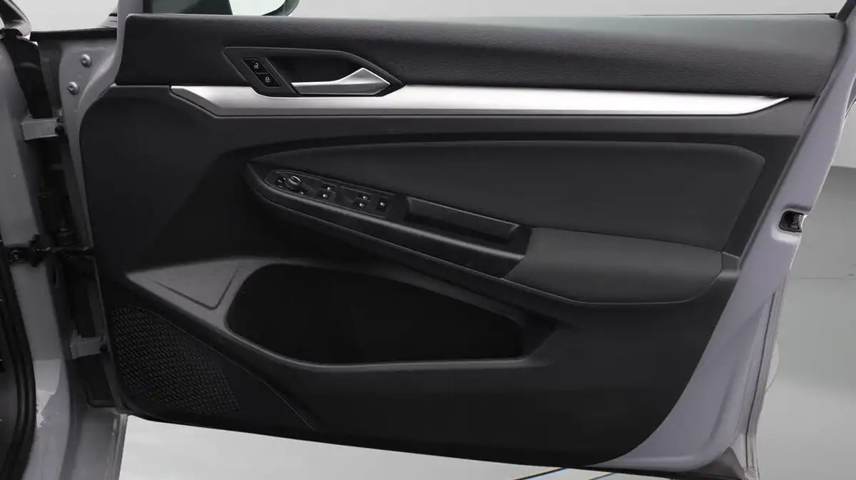 2020-volkswagen-golf-15-tsi-life-150ps-hatchback-big-15