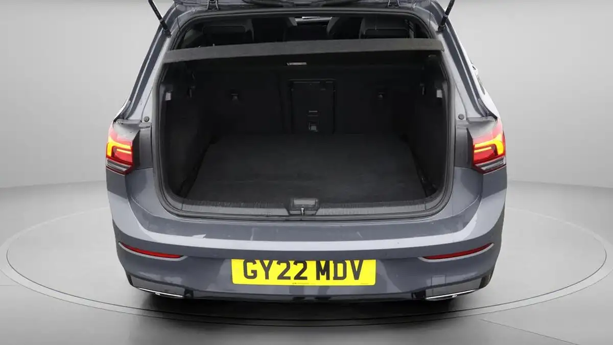 2022-volkswagen-golf-15-etsi-r-line-150ps-hatchback-big-17