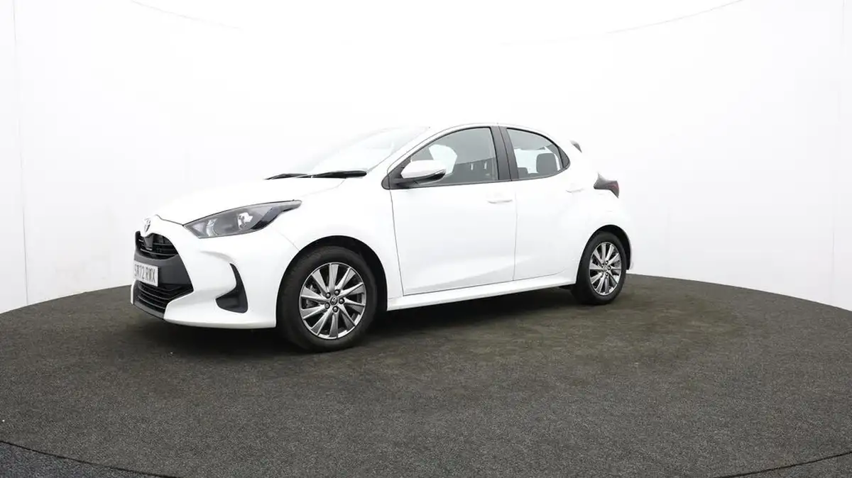 2022-toyota-yaris-15-vvt-i-icon-big-65