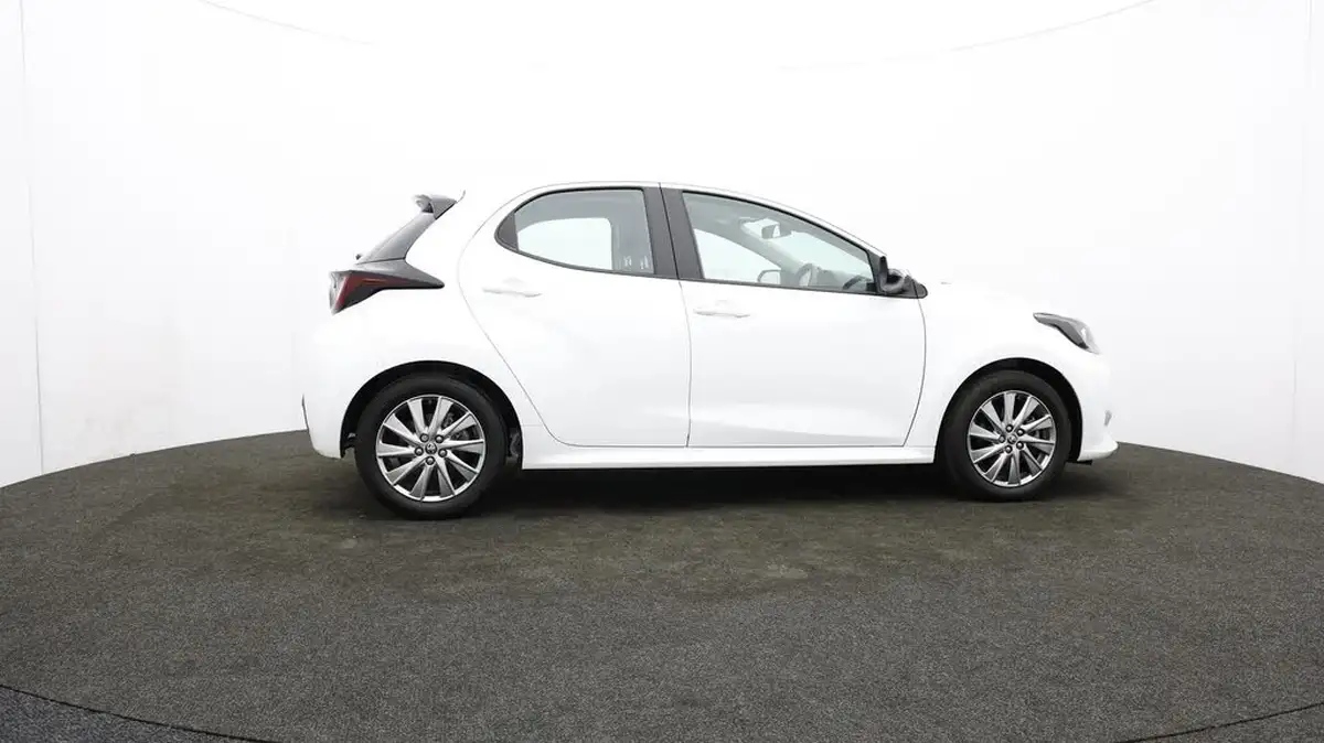 2022-toyota-yaris-15-vvt-i-icon-big-41