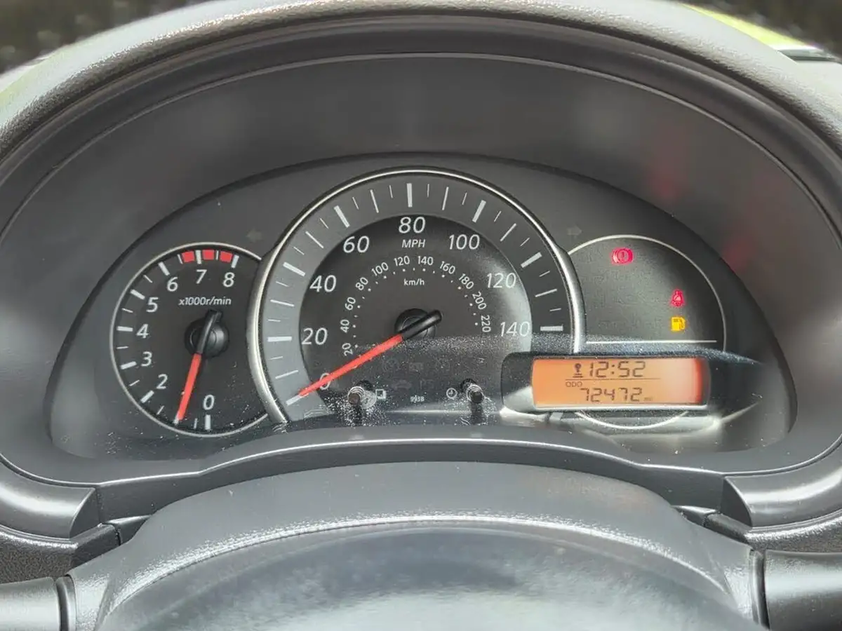 2015-nissan-micra-12-acenta-80ps-big-6