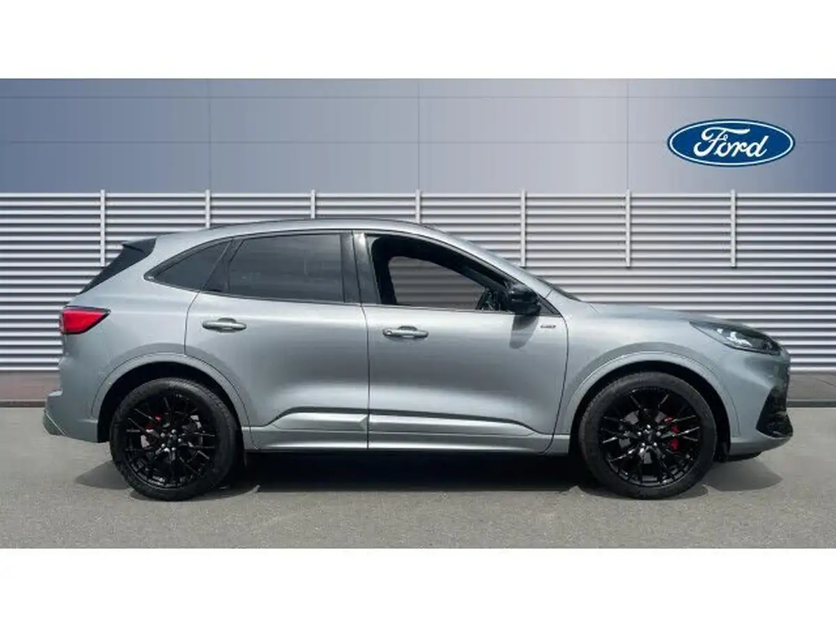 2023-ford-kuga-15t-black-package-edition-big-4