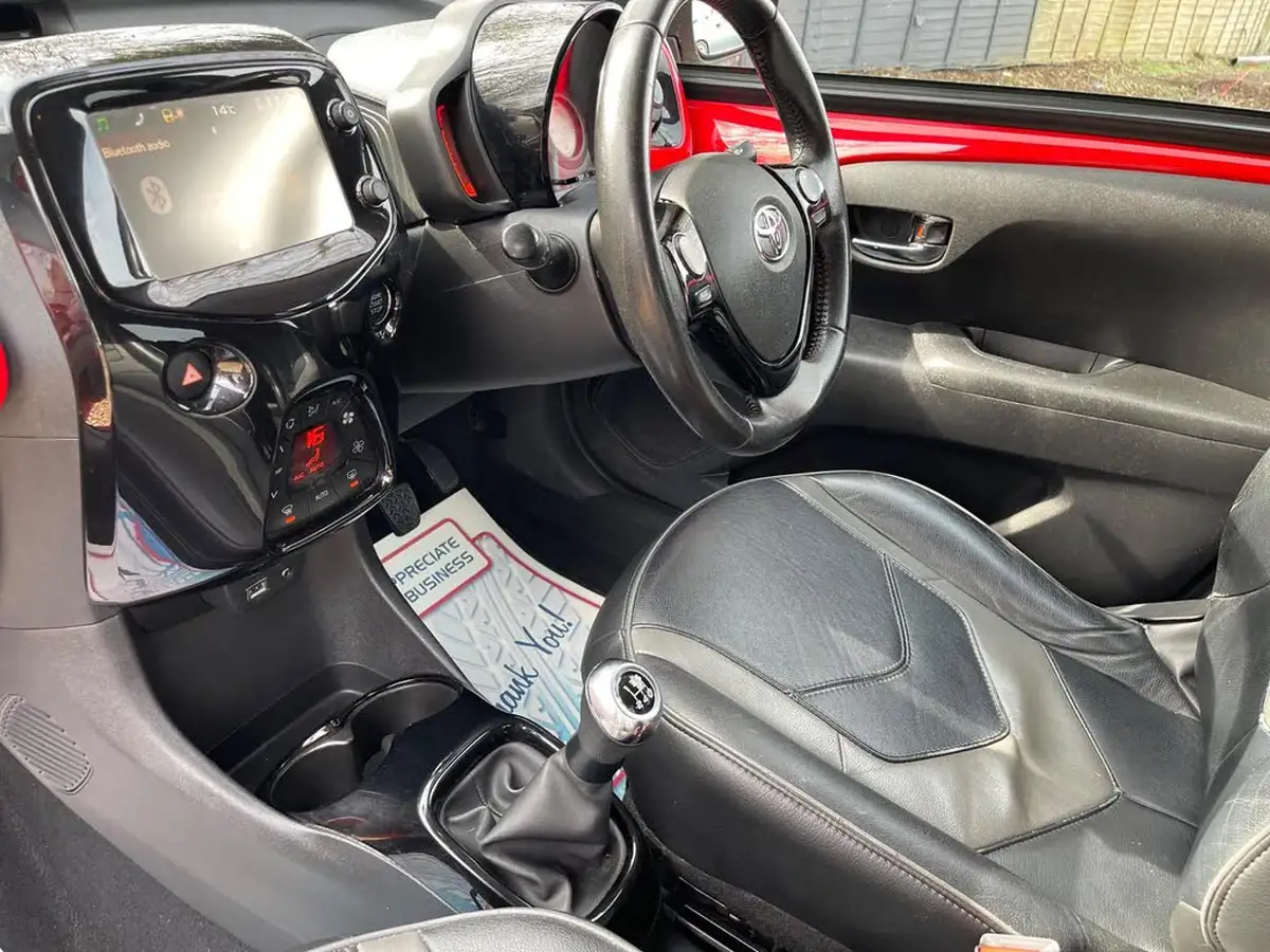 2018-toyota-aygo-10-vvt-i-x-clusiv3-71bhp-big-33