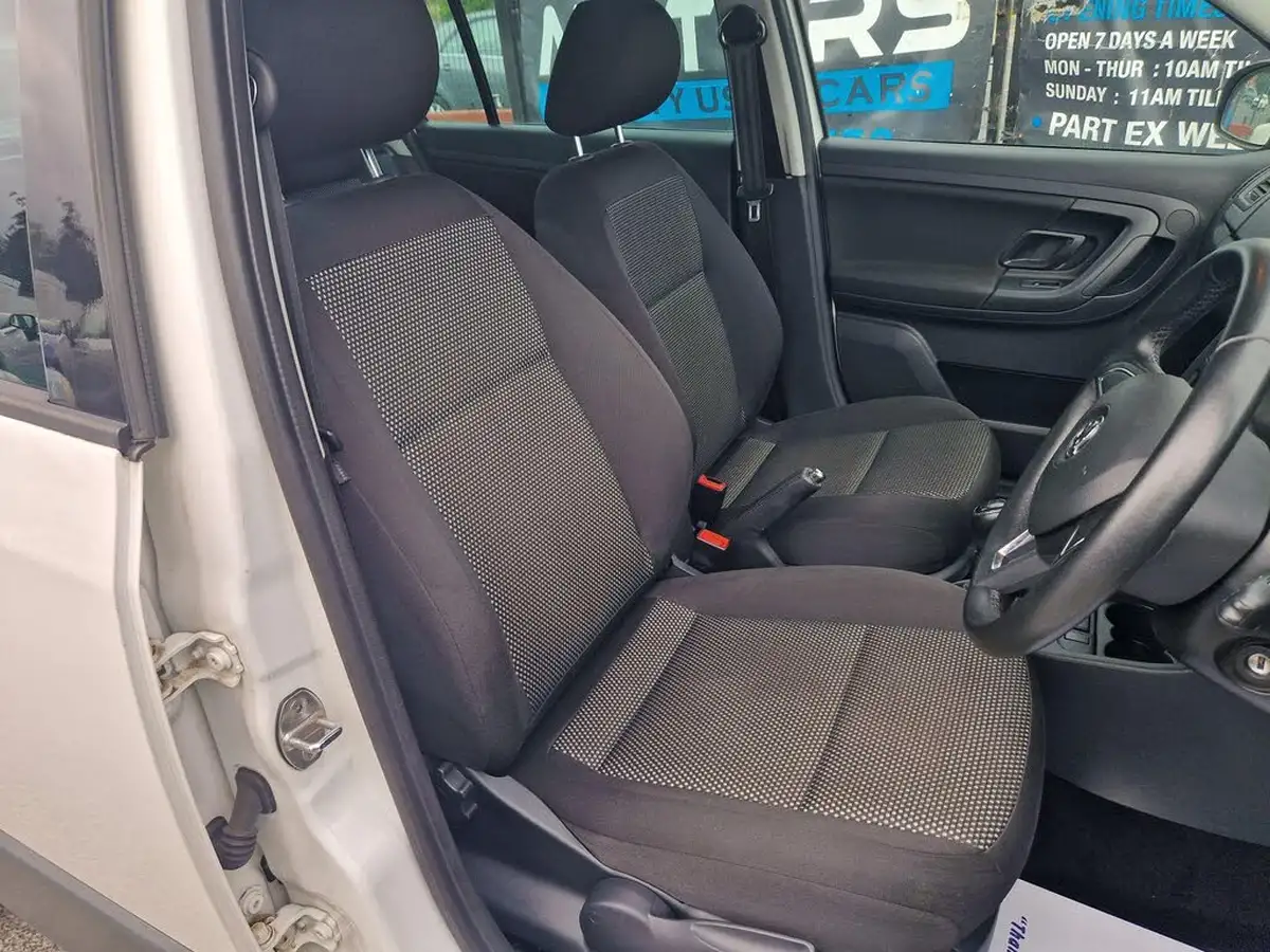 2013-skoda-fabia-16td-scout-big-7