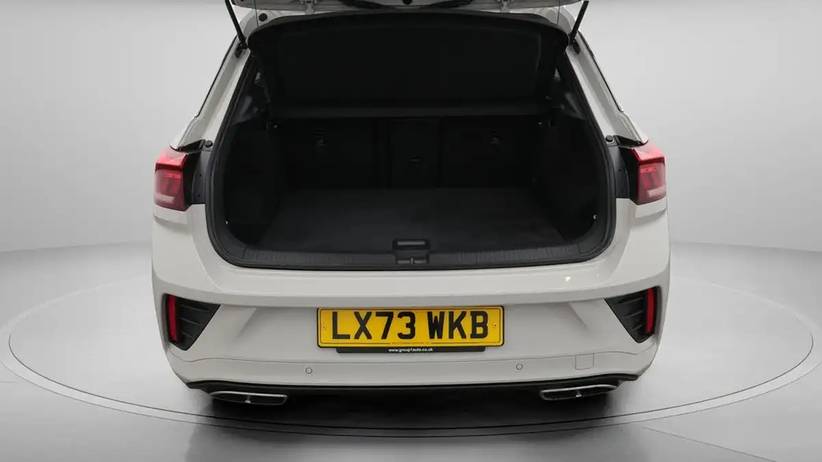 2023-volkswagen-t-roc-15-tsi-r-line-hatchback-5d-dsg-big-17