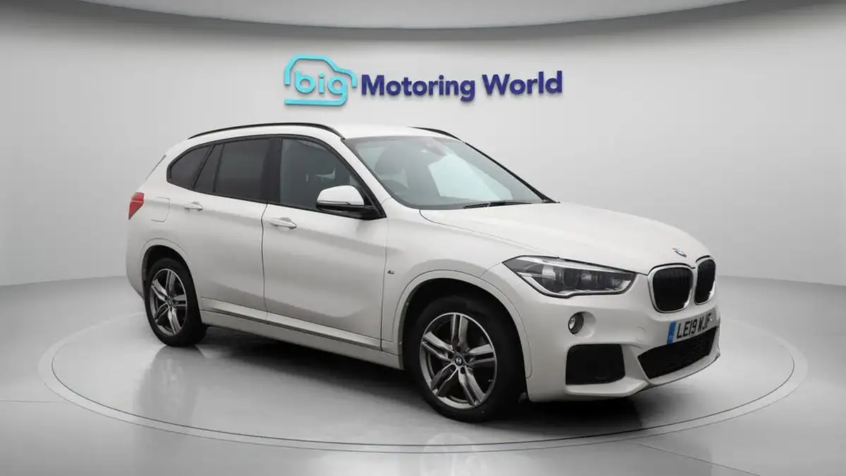 2019-bmw-x1-20-sdrive20i-m-sport-big-1
