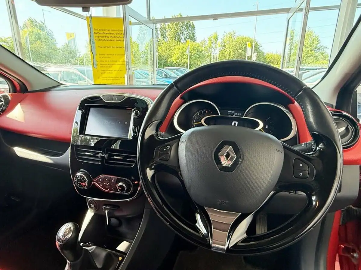 2013-renault-clio-09-dynamique-s-big-16