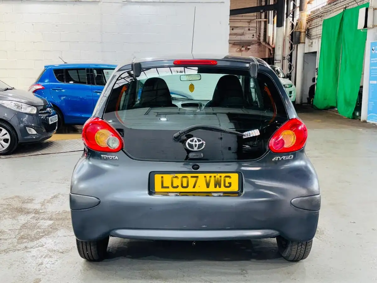 2007-toyota-aygo-10-aygo-5d-mmt-big-6
