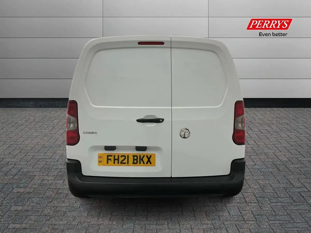 2021-vauxhall-combo-15cdti-edition-2300-100pseu6dt-l2h1-panel-big-4