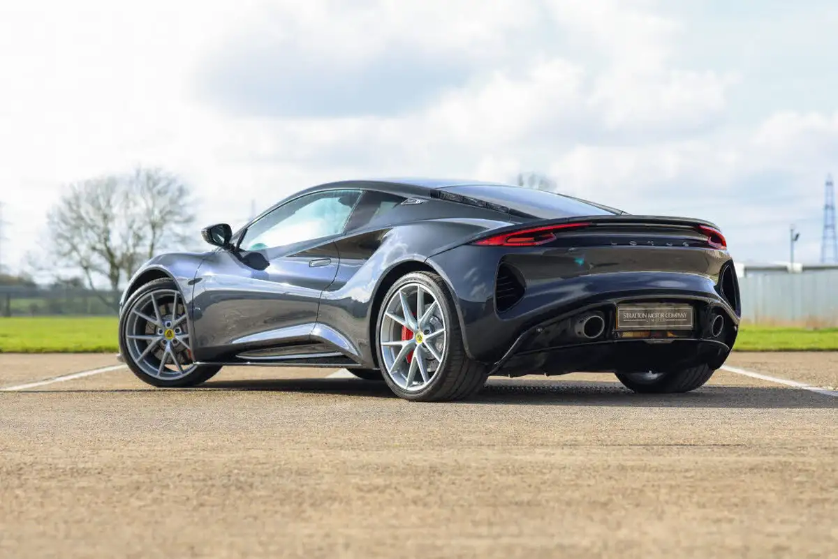 2023-lotus-emira-35-first-edition-v6-big-7