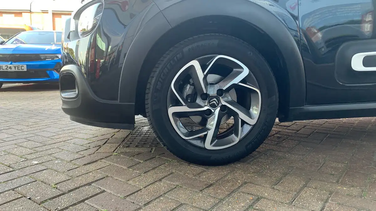 2021-citroen-c3-12-puretech-shine-83ps-big-13