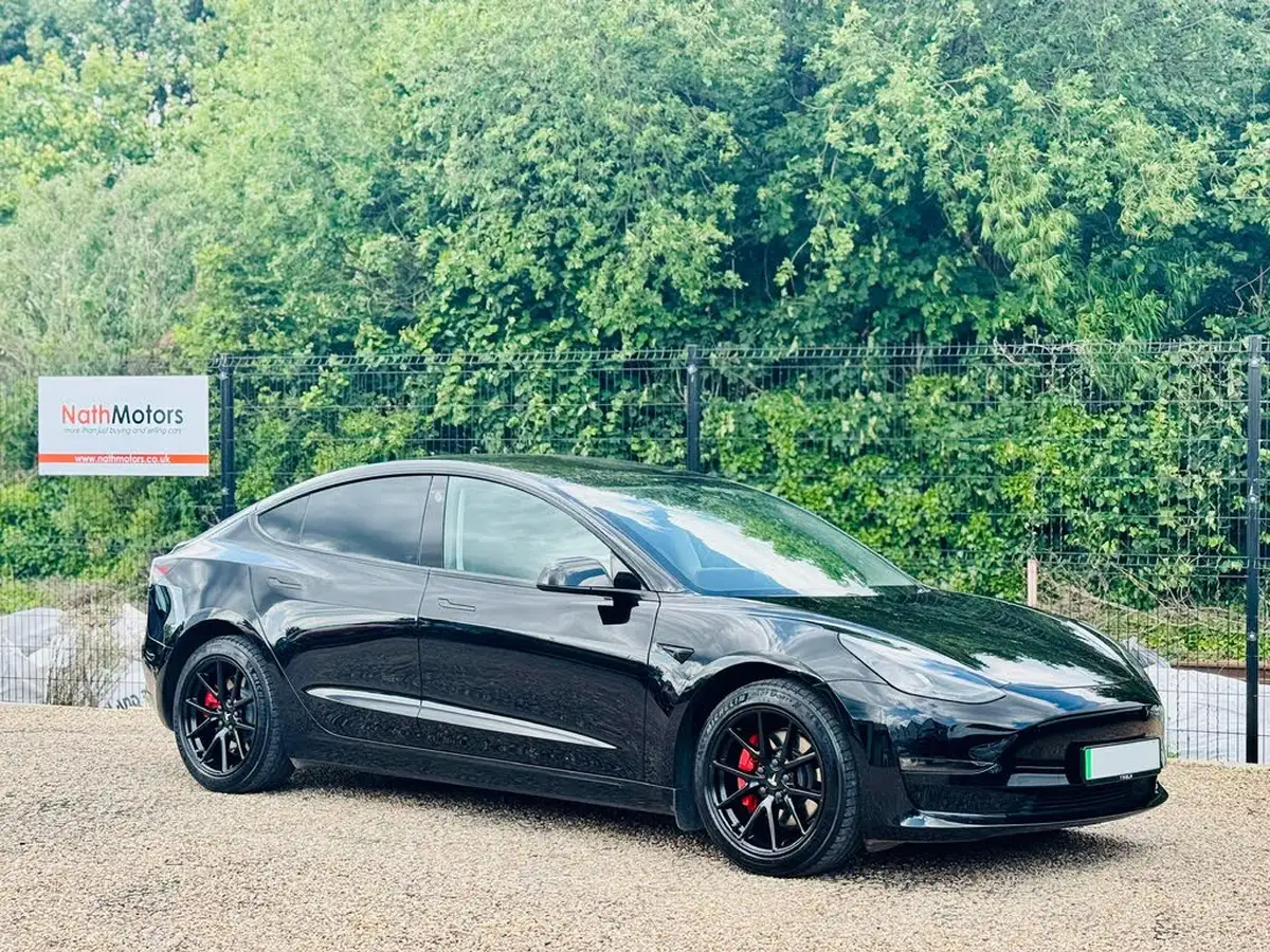 2021-tesla-model-3-e-long-range-awd-big-22