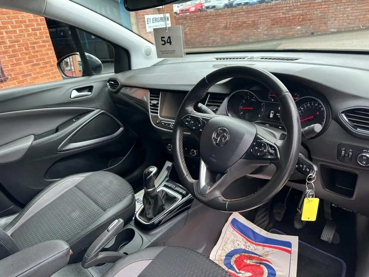 2019-vauxhall-crossland-x-12-elite-nav-83ps-big-4