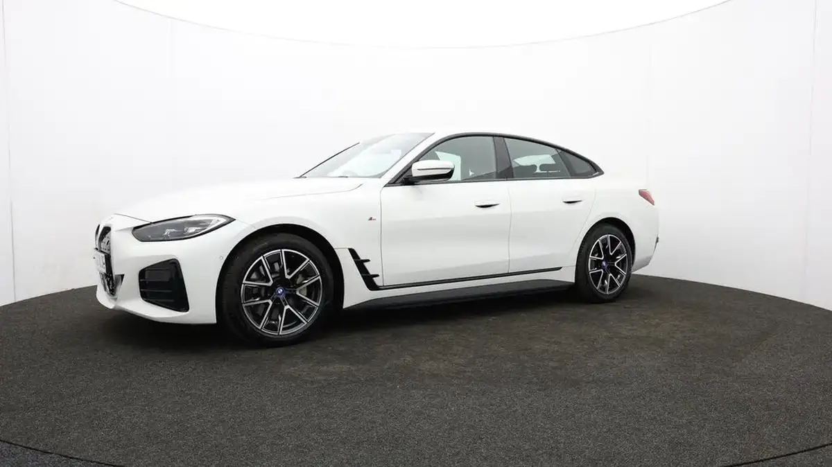 2022-bmw-i4-e-edrive40-m-sport-big-58