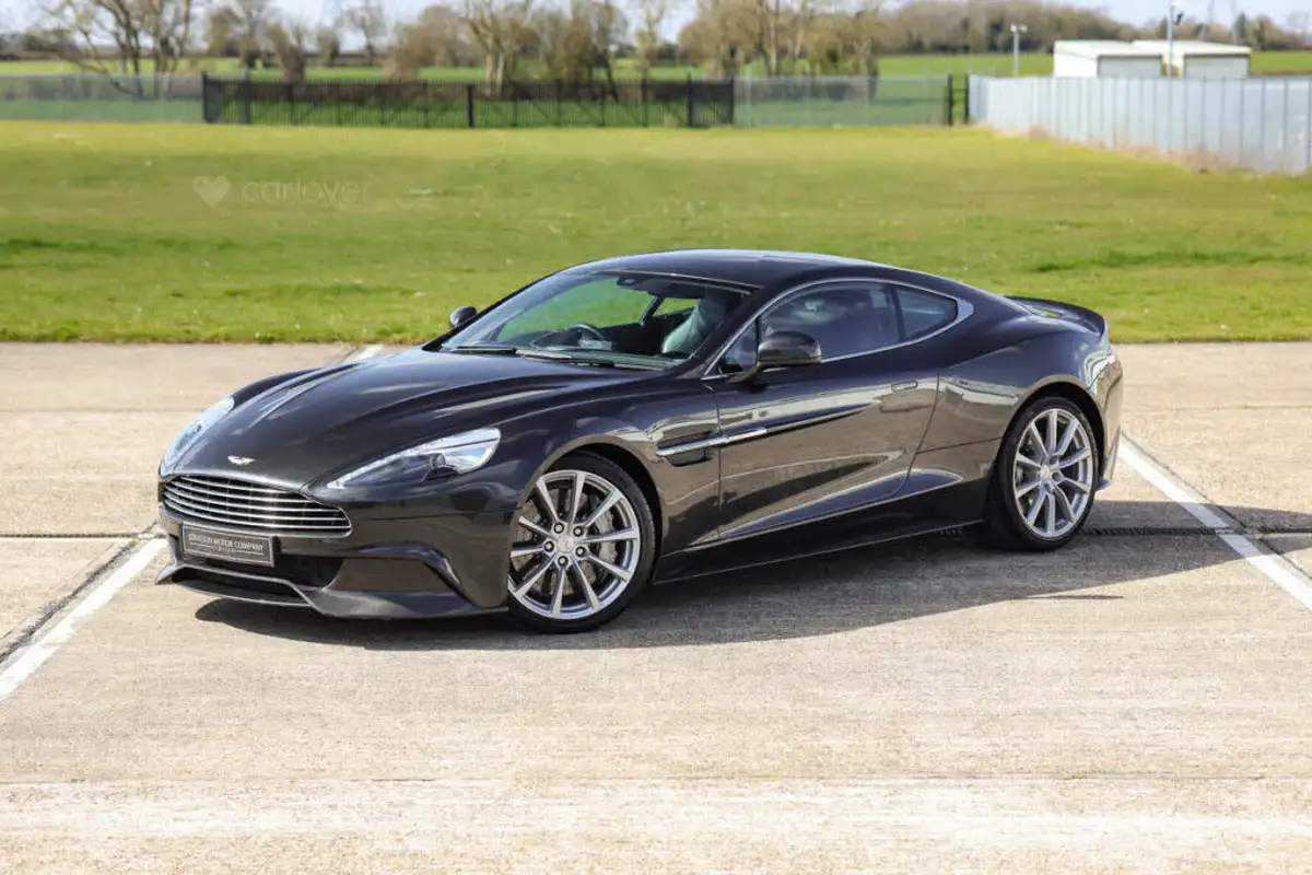 2013-aston-martin-vanquish-59-big-2