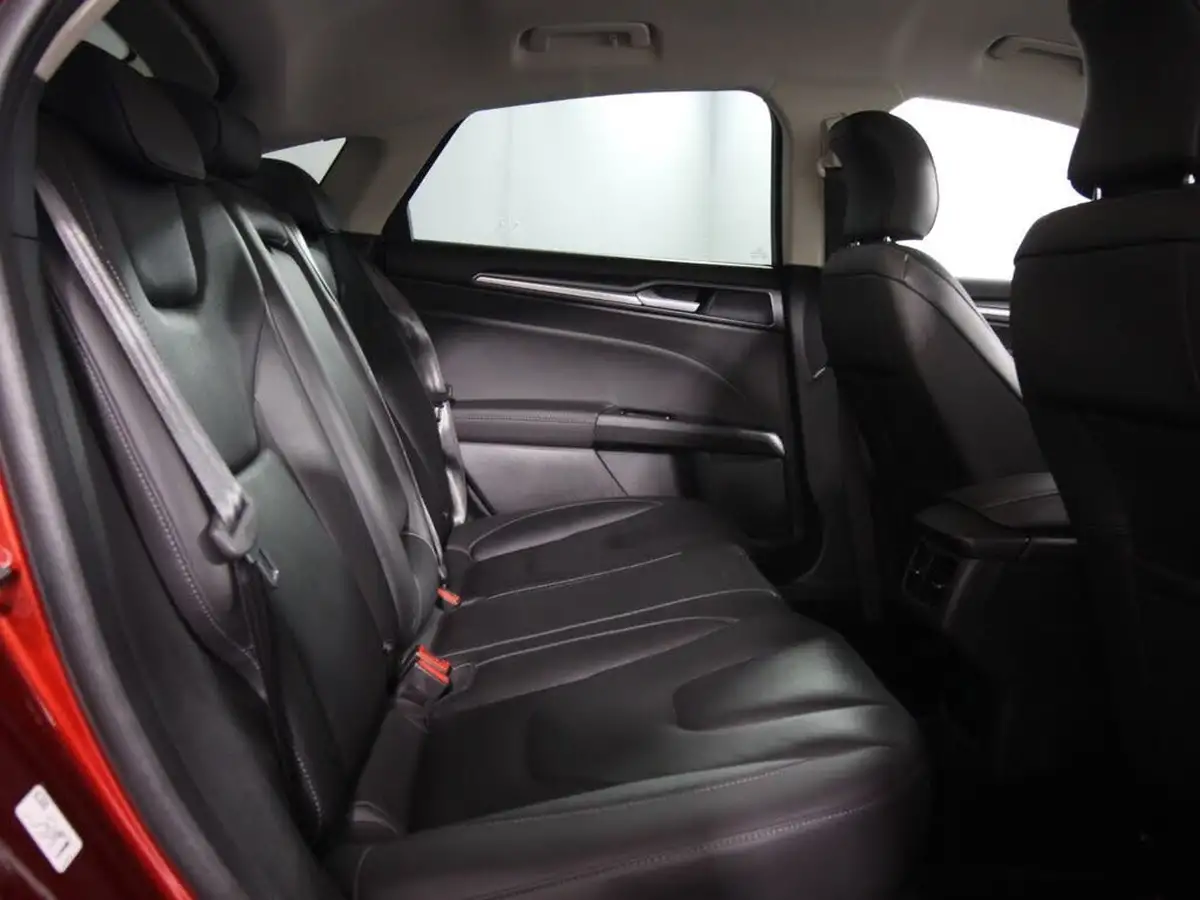 2015-ford-mondeo-15t-titanium-ss-hatchback-big-19
