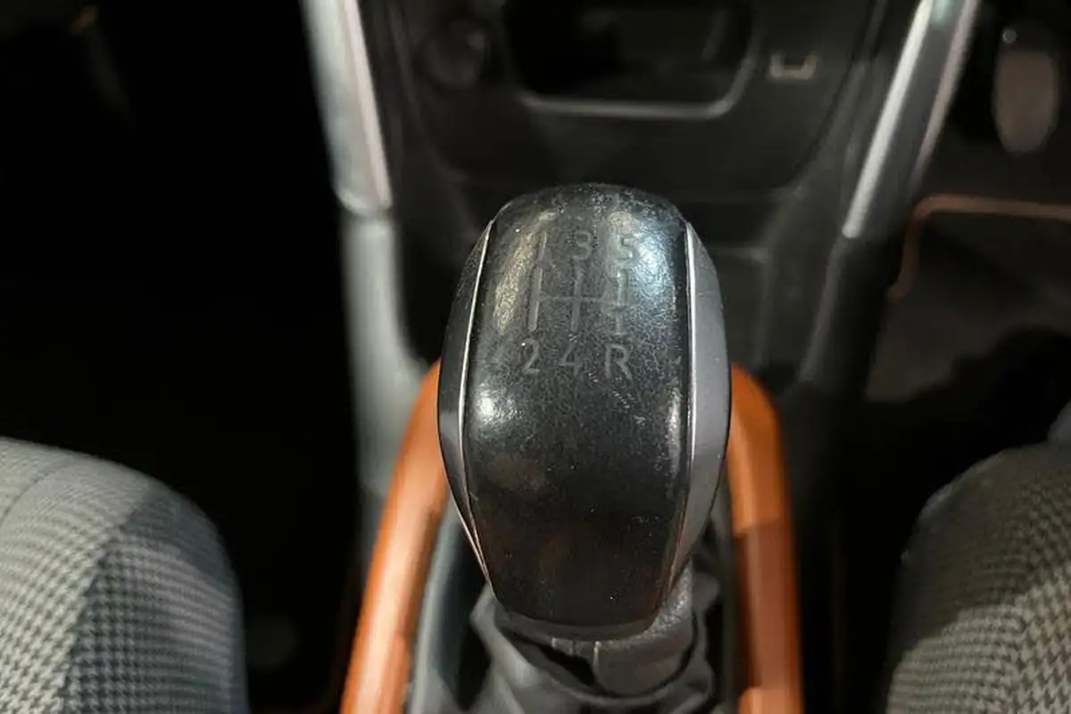 2018-citroen-c3-aircross-12-puretech-flair-110ps-ss-big-37