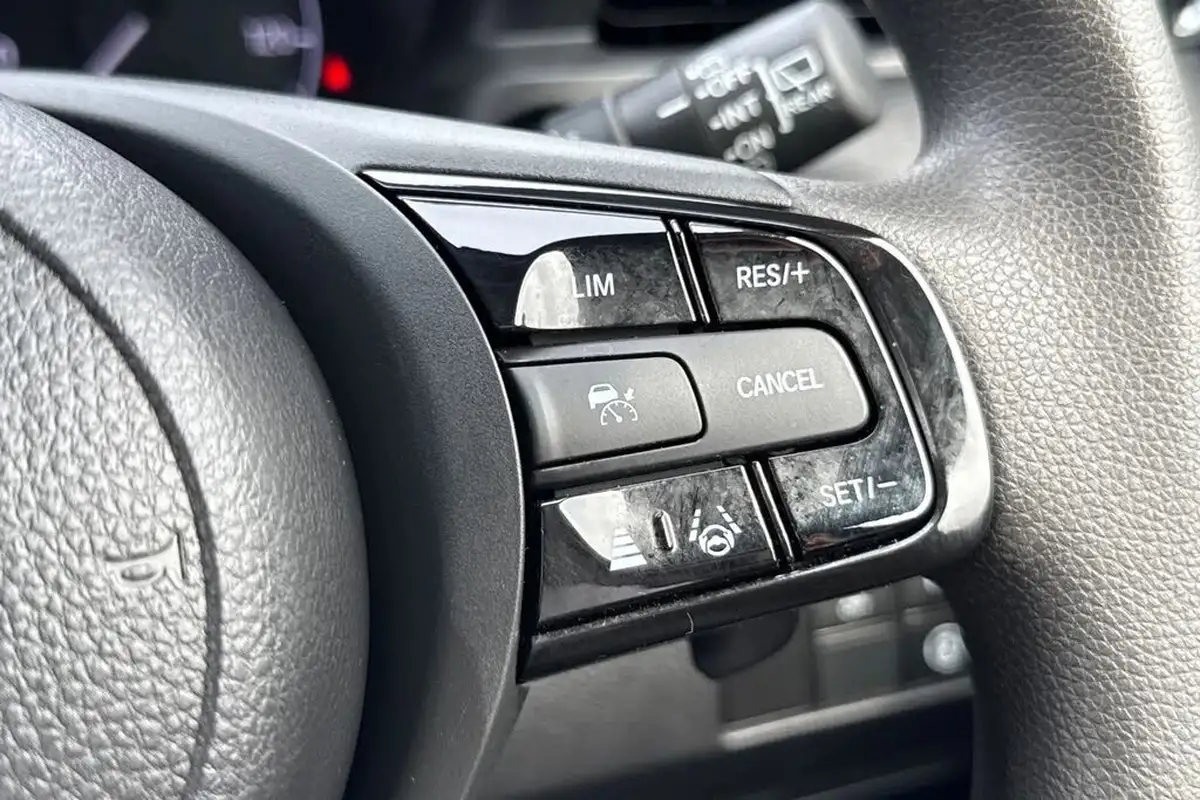 2024-honda-hr-v-15-i-mmd-elegance-big-26