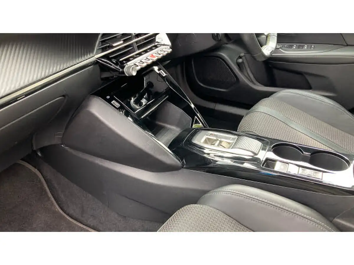 2023-peugeot-2008-suv-12-puretech-gt-130bhp-station-wagon-eat8-big-12