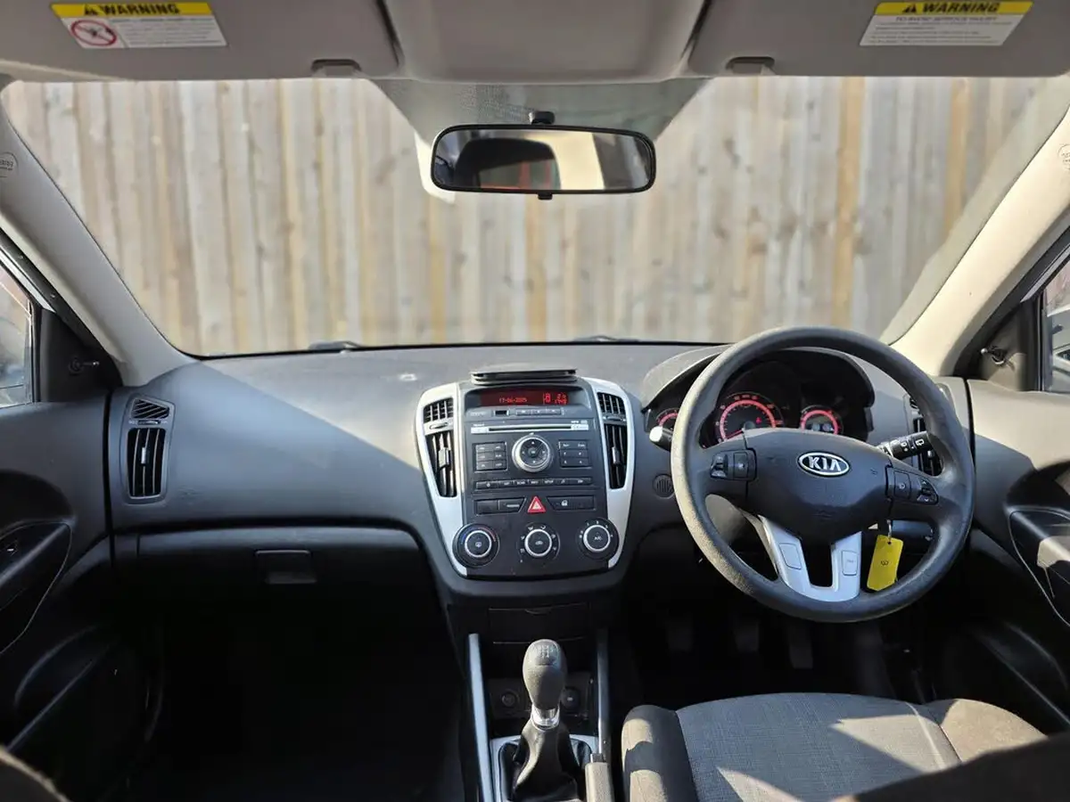 2009-kia-ceed-14-1-big-8