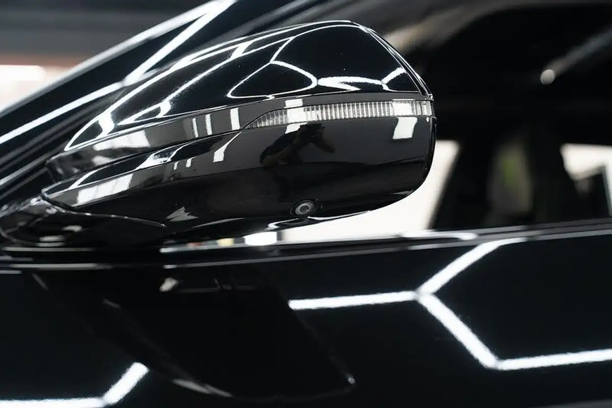 2018-lamborghini-urus-40-no-trim-big-33