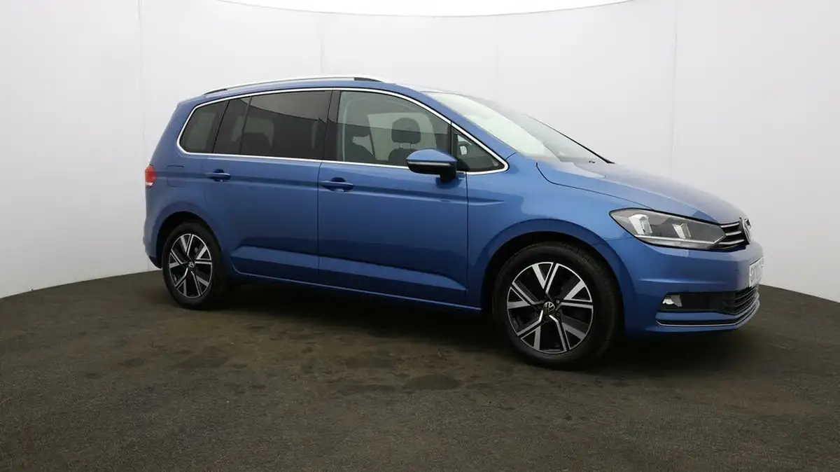 2021-volkswagen-touran-15-tsi-sel-dsg-big-43