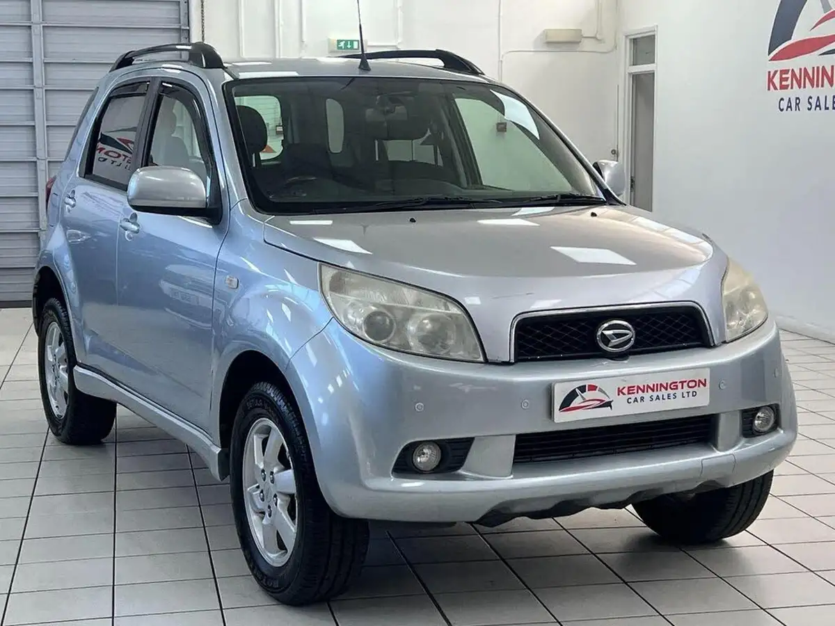 2006-daihatsu-terios-15-se-big-3