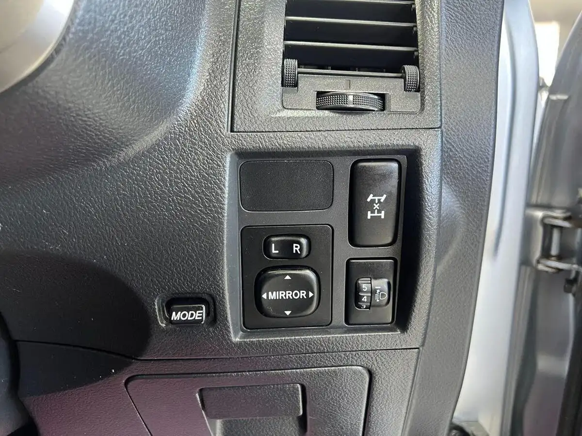 2006-daihatsu-terios-15-se-big-27