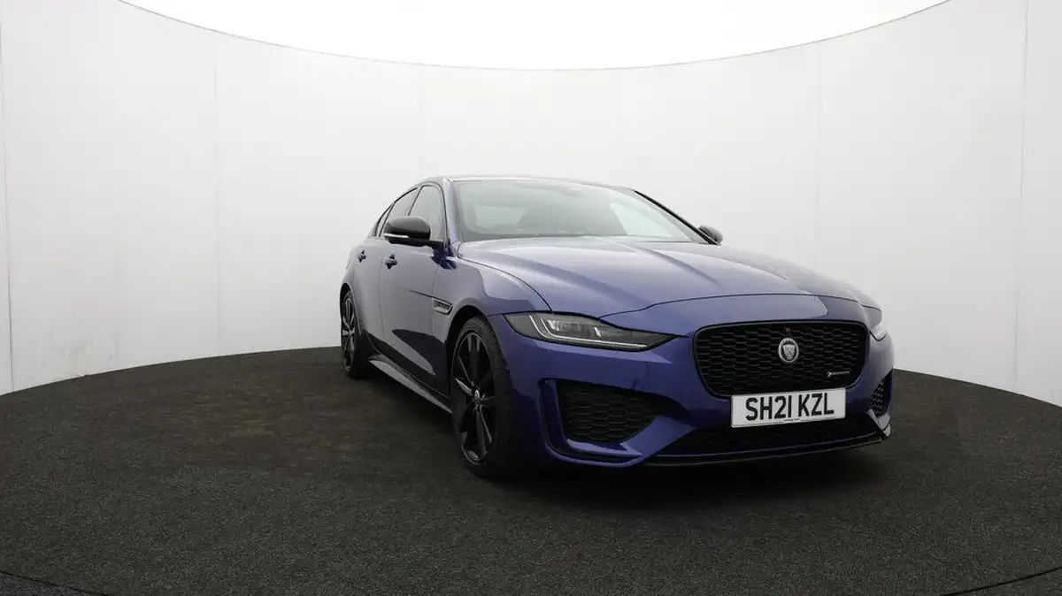 2021-jaguar-xe-20-d200-r-dynamic-black-big-48