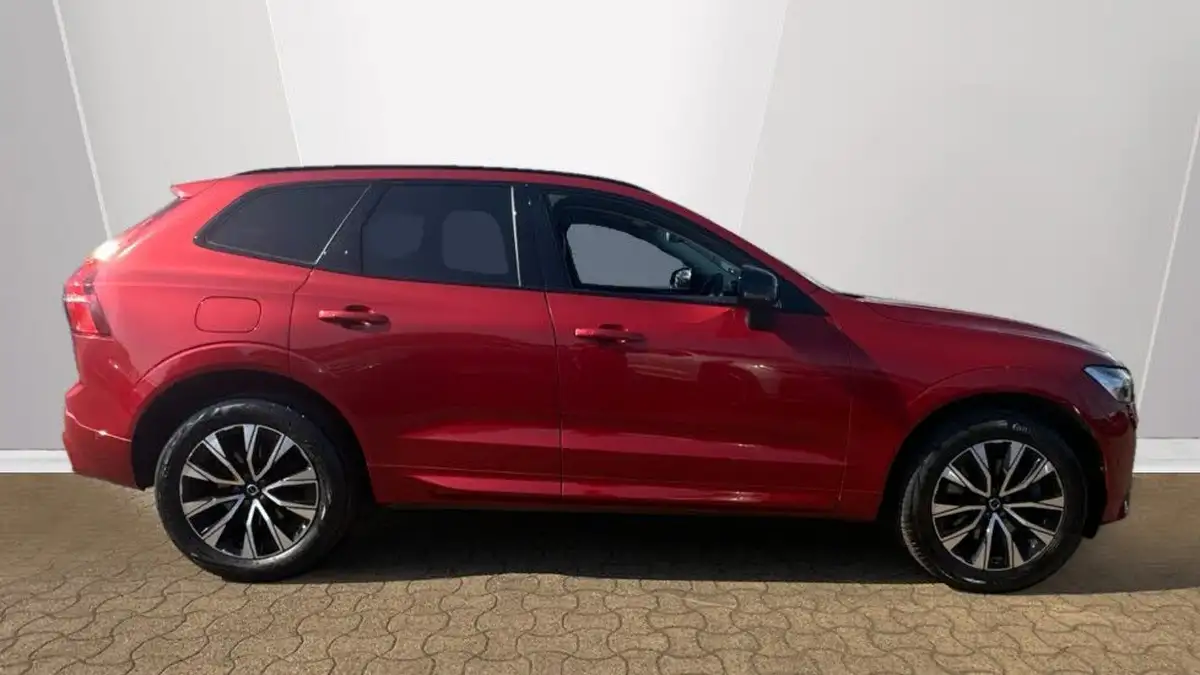 2022-volvo-xc60-20-b5-plus-big-2