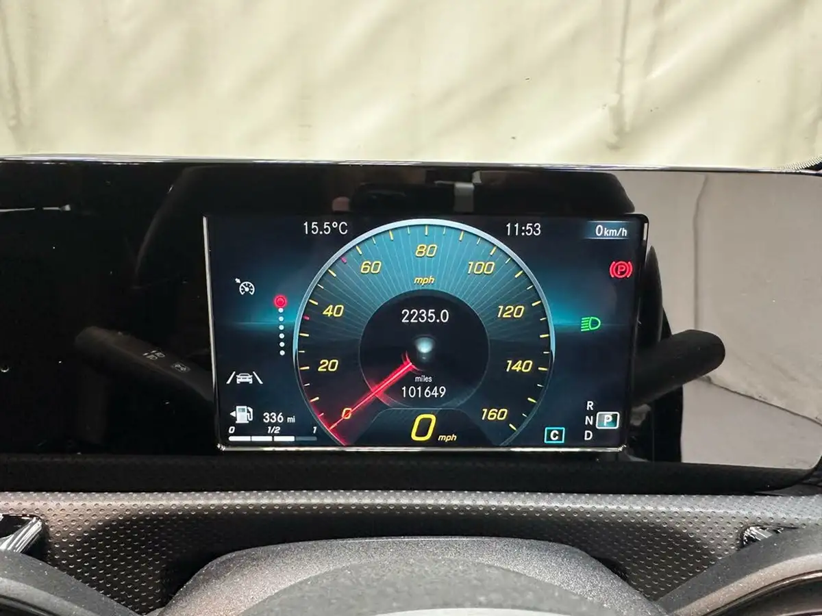 2019-mercedes-benz-a-class-20d-a200d-sport-hatchback-5d-big-11