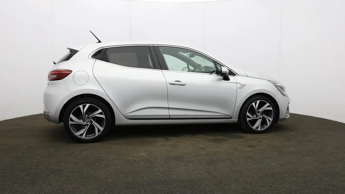 2021-renault-clio-10-tce-rs-line-100bhp-big-54