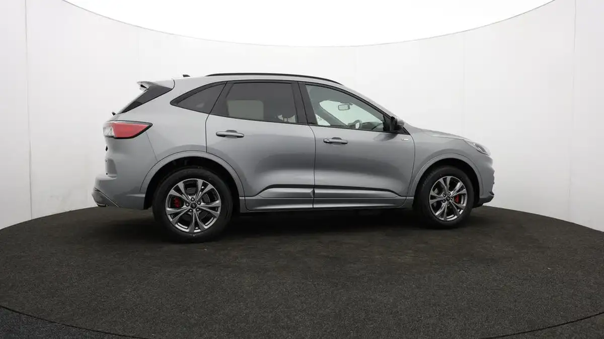 2022-ford-kuga-big-38