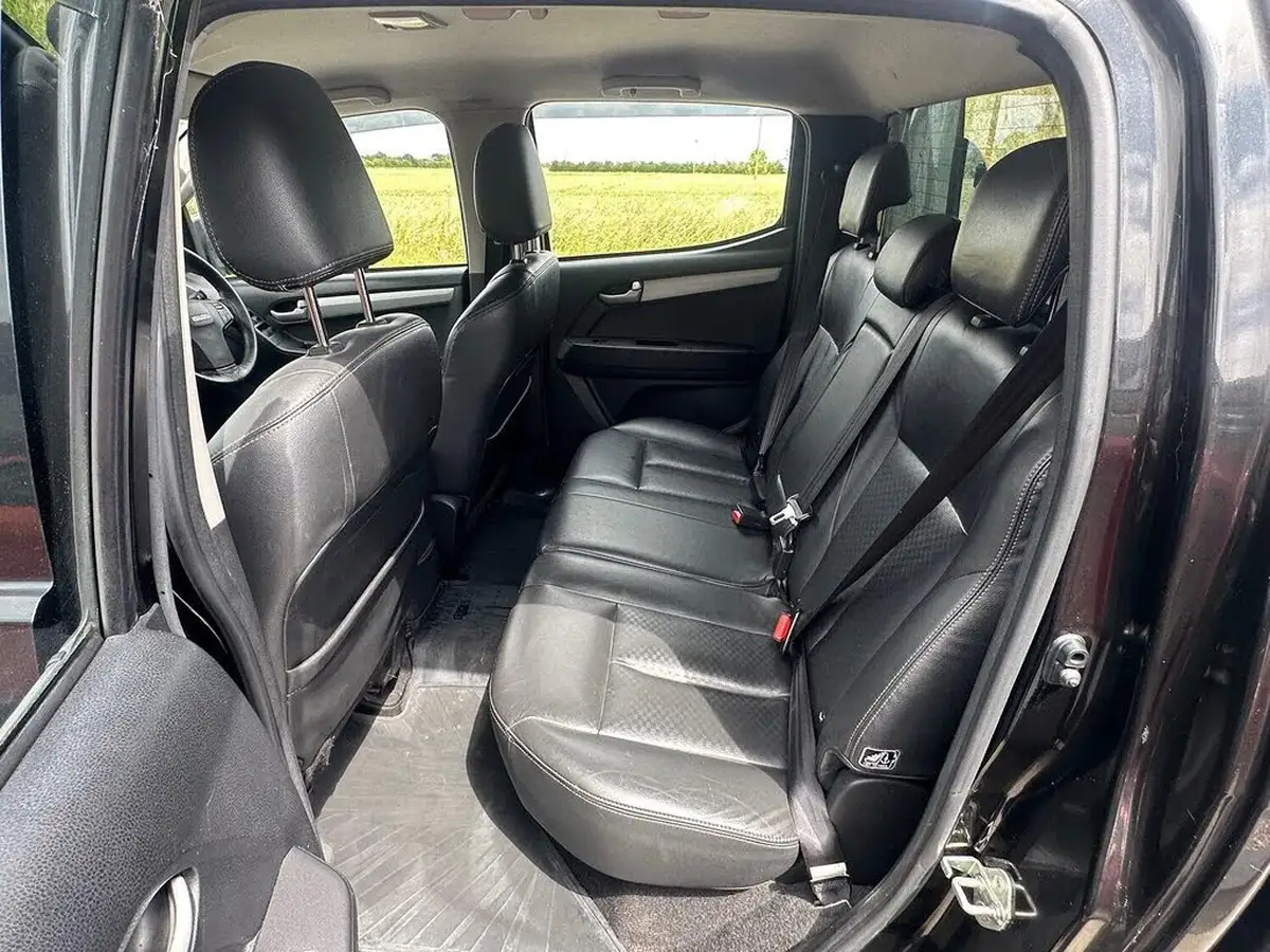 2014-isuzu-d-max-25td-utah-vision-auto-big-17