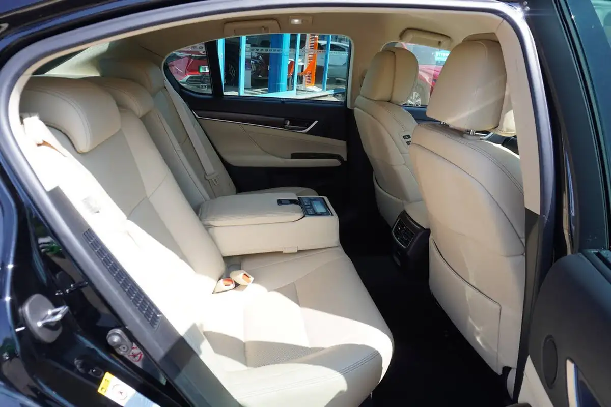 2014-lexus-gs-300h-25-premier-big-14