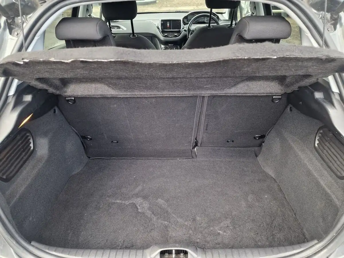 2018-peugeot-208-16bluehdi-allure-100bhp-ss-5d-big-23